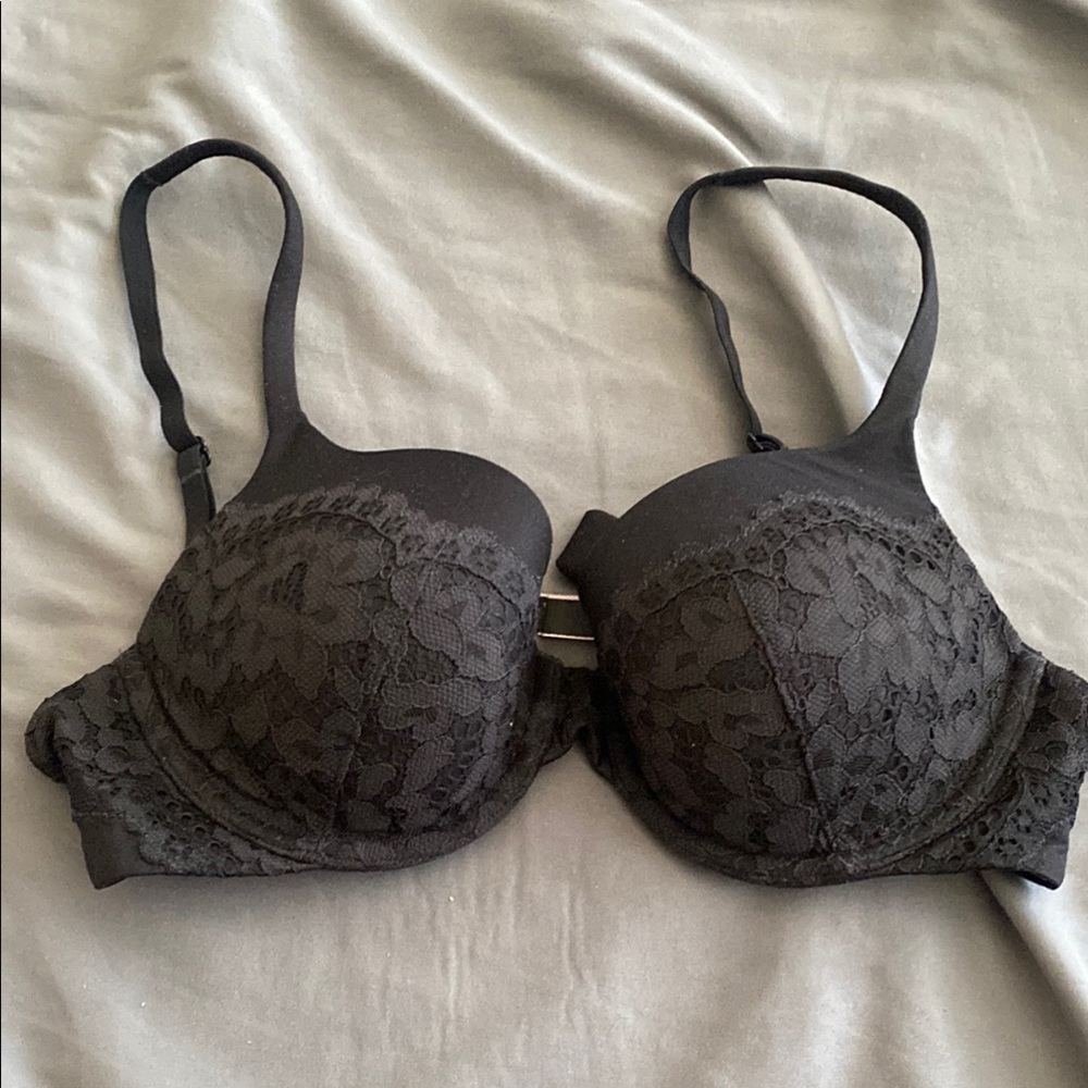 Victoria Secret Elegant Black Lace Bra